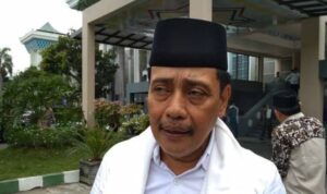 Ketua Nu Jatim Hasan Mutawakkil Alallah Di Masjid Al Akbar Surabaya