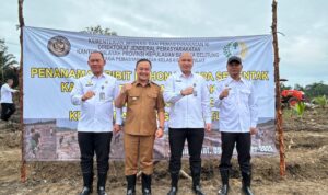 a83bf5c6-6898-4c0a-93df-ed7f333d6e89